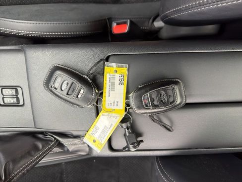 Used 2023 Toyota GR86 Premium w/ ALL Weather Mat Package (TMS) image 31