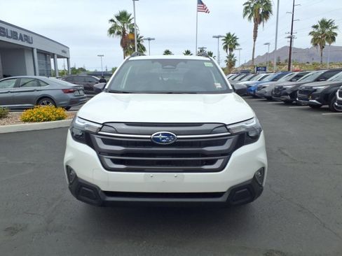 Used 2025 Subaru Forester Premium AWD/4WD image 7