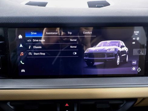 New 2026 Porsche Cayenne image 16