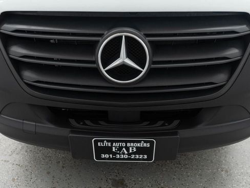 Used 2025 Mercedes-Benz Sprinter 2500 image 37