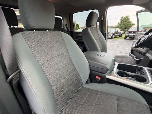 Used 2016 RAM 1500 Big Horn AWD/4WD image 39