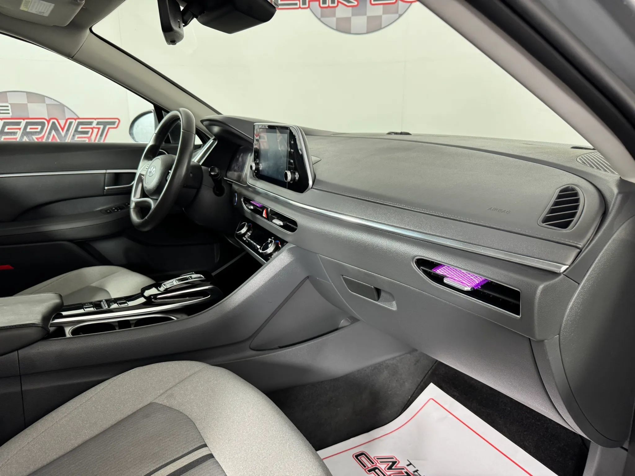 Used 2021 Hyundai Sonata SEL w/ Convenience Package FWD image 12
