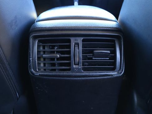 Used 2014 Nissan Rogue SL image 29