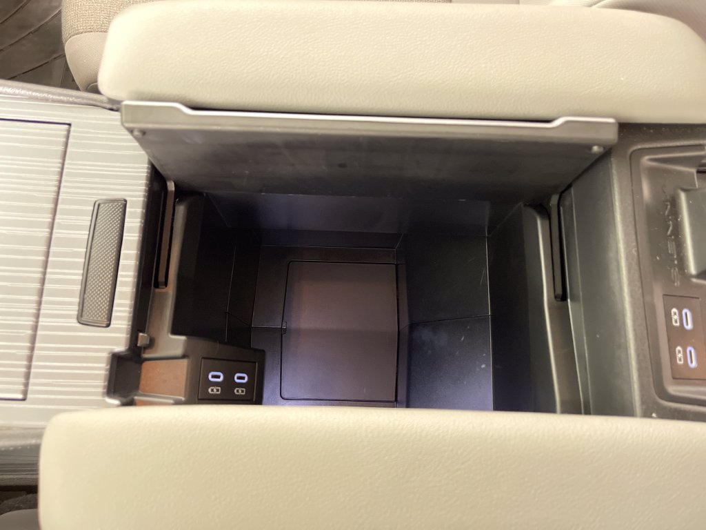 Certified 2026 Toyota Sienna LE FWD image 22