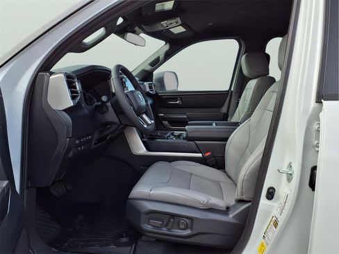 New 2026 Toyota Tundra SR5 image 13