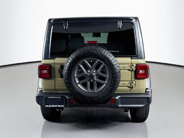 Used 2025 Jeep Wrangler Unlimited Sport AWD/4WD image 8