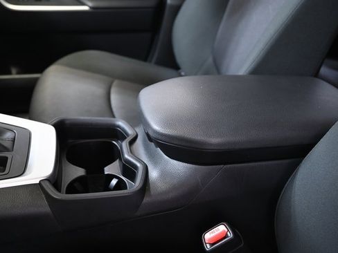 Used 2019 Toyota RAV4 XLE image 23