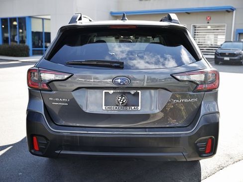 Used 2022 Subaru Outback Premium image 7