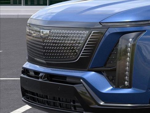 New 2026 Cadillac Vistiq Sport w/ LPO, Floor Liner Package image 13