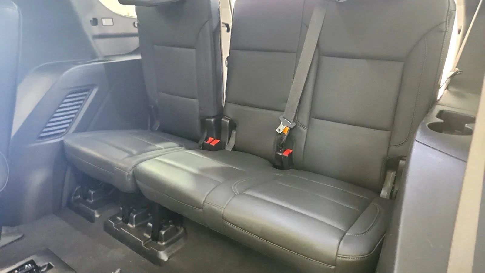 Used 2023 Chevrolet Tahoe LT w/ LT Signature Package AWD/4WD image 25