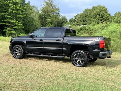 Used 2018 Chevrolet Silverado 1500 LT w/ All Star Edition AWD/4WD image 3
