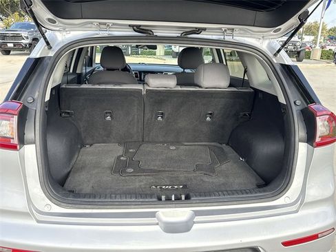 Used 2019 Kia Niro LX image 12