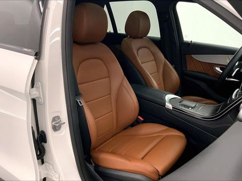 Certified 2021 Mercedes-Benz GLC 300 image 11