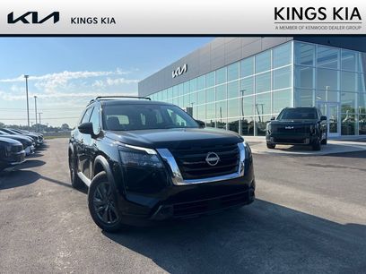 Used 2024 Nissan Pathfinder SV w/ SV Premium Package