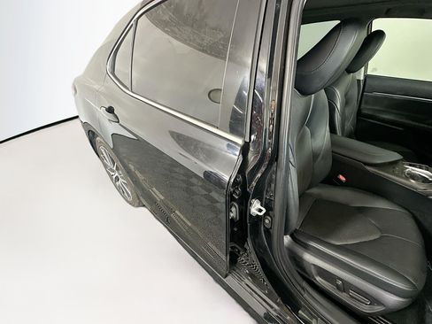 Used 2023 Toyota Camry XLE FWD image 28