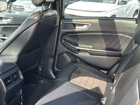 Certified 2024 Ford Edge ST-Line image 26