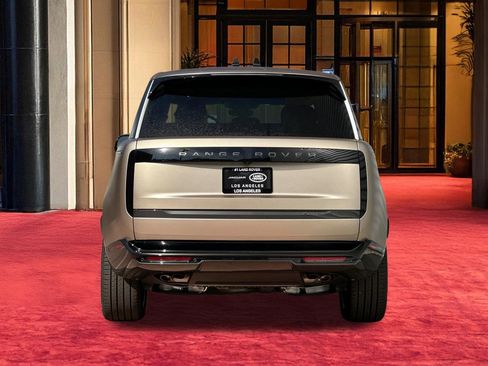 New 2026 Land Rover Range Rover SE image 11