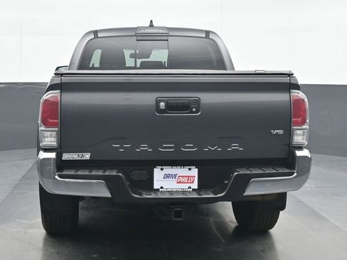 Used 2021 Toyota Tacoma TRD Off-Road image 5