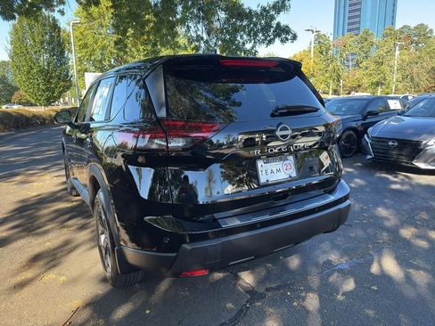 New 2026 Nissan Rogue SV image 5