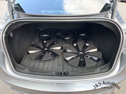 Used 2025 Tesla Model 3 Long Range AWD/4WD image 34