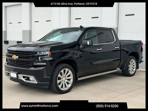 Used 2019 Chevrolet Silverado 1500 High Country w/ Technology Package AWD/4WD image 1