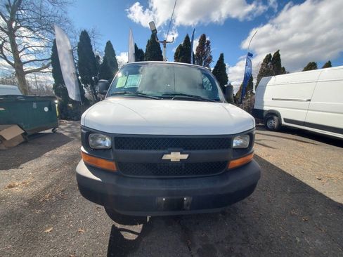 Used 2011 Chevrolet Express 2500 2500 3dr Cargo Van w/ 1WT image 8