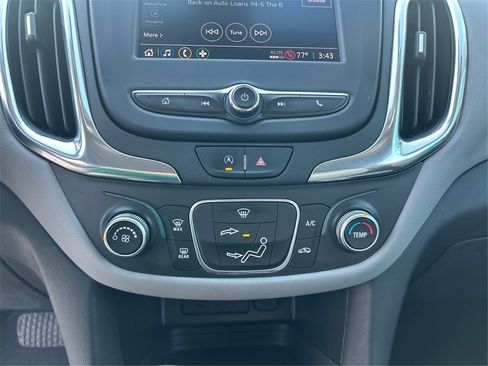 Used 2022 Chevrolet Equinox LT image 23