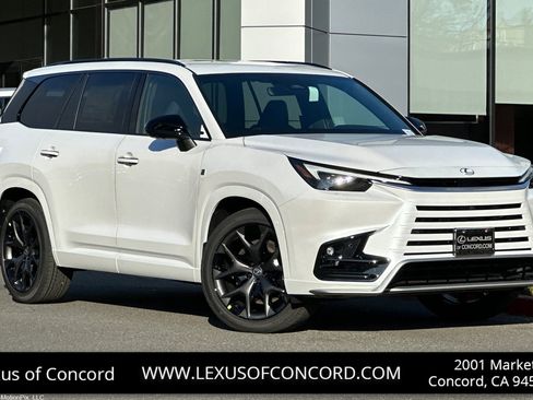 New 2026 Lexus TX 500h AWD image 1