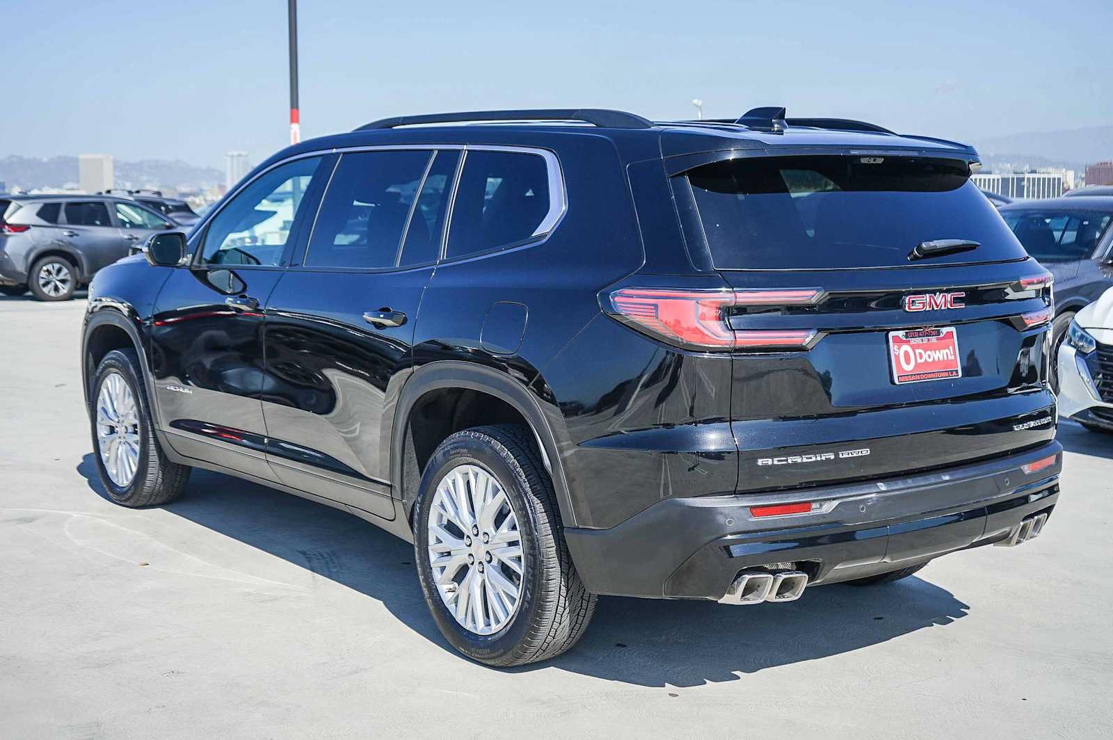 Used 2026 GMC Acadia Elevation w/ Elevation Premium Package AWD/4WD image 6