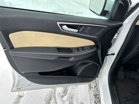 Used 2023 Ford Edge SEL w/ Convenience Package image 12