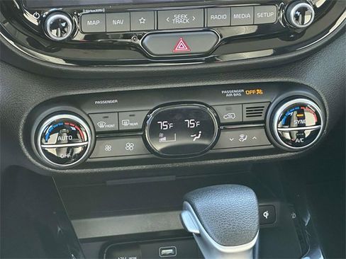 Certified 2023 Kia Soul S image 5