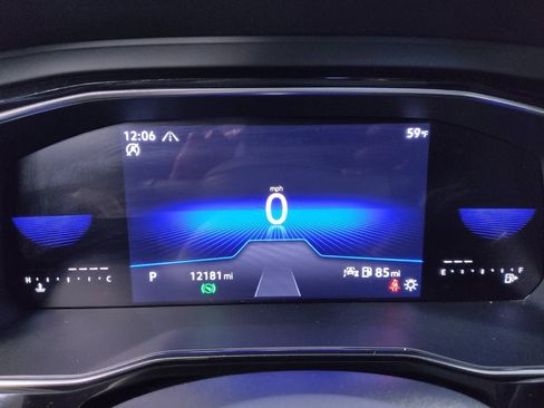 Used 2023 Volkswagen Jetta SE image 23