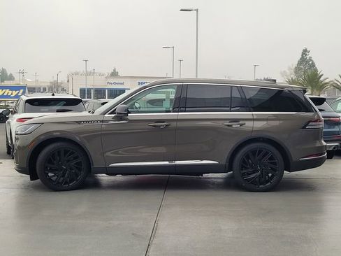 New 2026 Lincoln Aviator Reserve AWD/4WD image 4