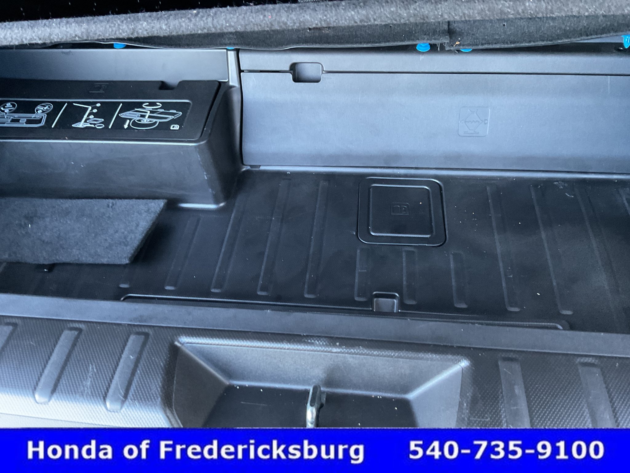Used 2025 Subaru Ascent Touring AWD/4WD image 24