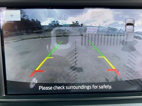 Used 2024 Ford Maverick Lariat image 25