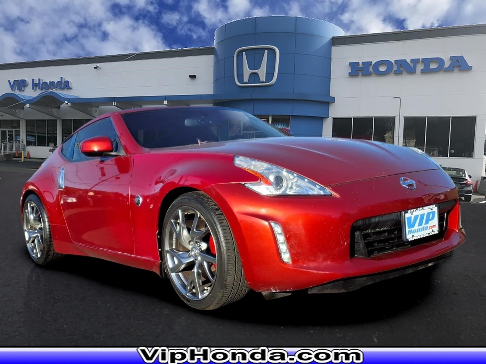 Used 2014 Nissan 370Z Touring w/ Sport Package RWD image 1