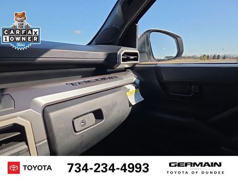 Used 2025 Toyota Tacoma SR5 AWD/4WD image 30