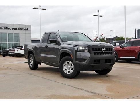 Used 2026 Nissan Frontier S RWD image 1