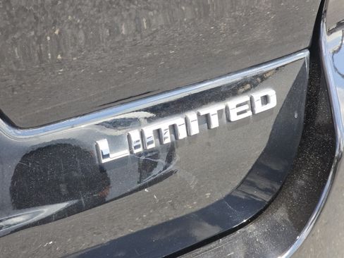 Used 2022 Jeep Grand Cherokee L Limited AWD/4WD image 20
