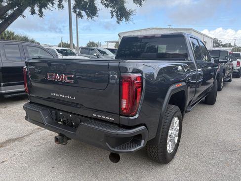 Used 2022 GMC Sierra 3500 Denali w/ Technology Package image 7