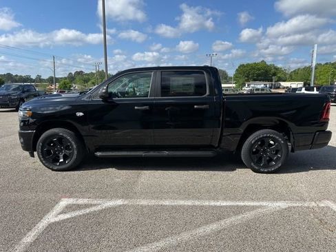 New 2026 RAM 1500 Express AWD/4WD image 4