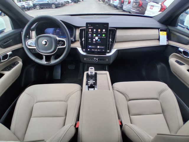 New 2026 Volvo XC90 T8 Plus w/ Protection Package Premier AWD/4WD image 11