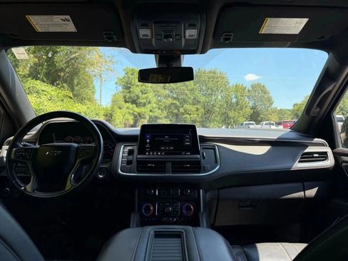 Used 2021 Chevrolet Tahoe RST w/ Luxury Package image 17