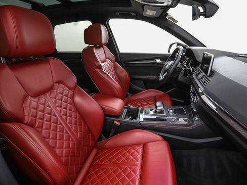 Used 2019 Audi SQ5 Prestige w/ Prestige Package AWD/4WD image 31