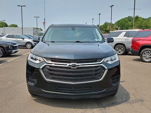 Used 2021 Chevrolet Traverse LS FWD image 2