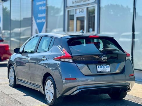 Used 2023 Nissan Leaf S image 3