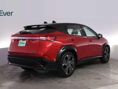 Used 2024 Nissan Ariya AWD image 3