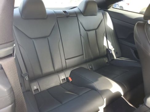 Used 2022 BMW 430i Coupe w/ M Sport Package RWD image 10