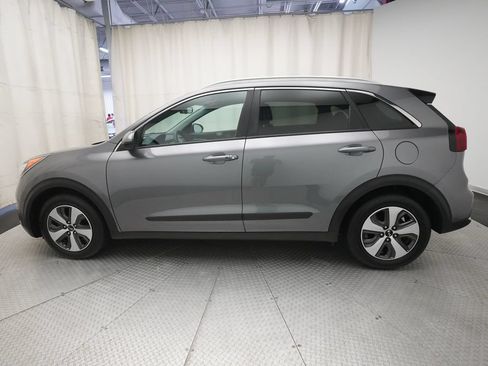 Used 2017 Kia Niro LX FWD image 23