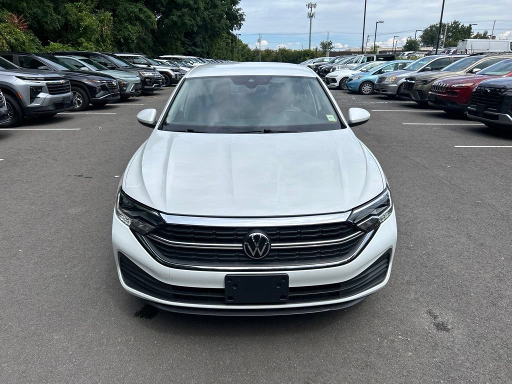 Used 2023 Volkswagen Jetta SE FWD image 10